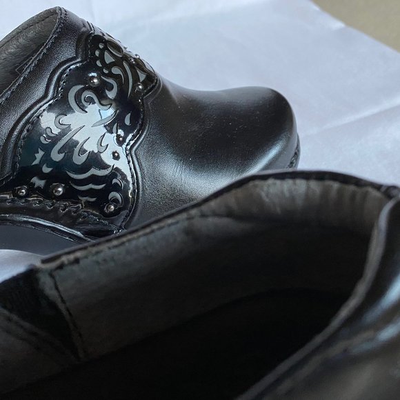 Ariat Black Tambour Slip-On Dress Shoes/Clogs, Sz 7.5/38, Like new - Picture 4 of 7